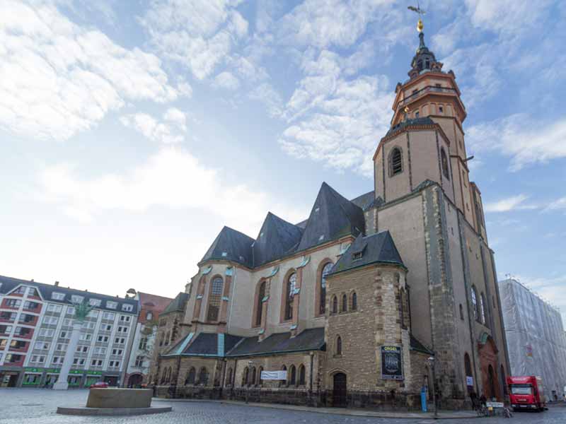 Teamoutfits-Textildruck-Leipzig-Nikolaikirche